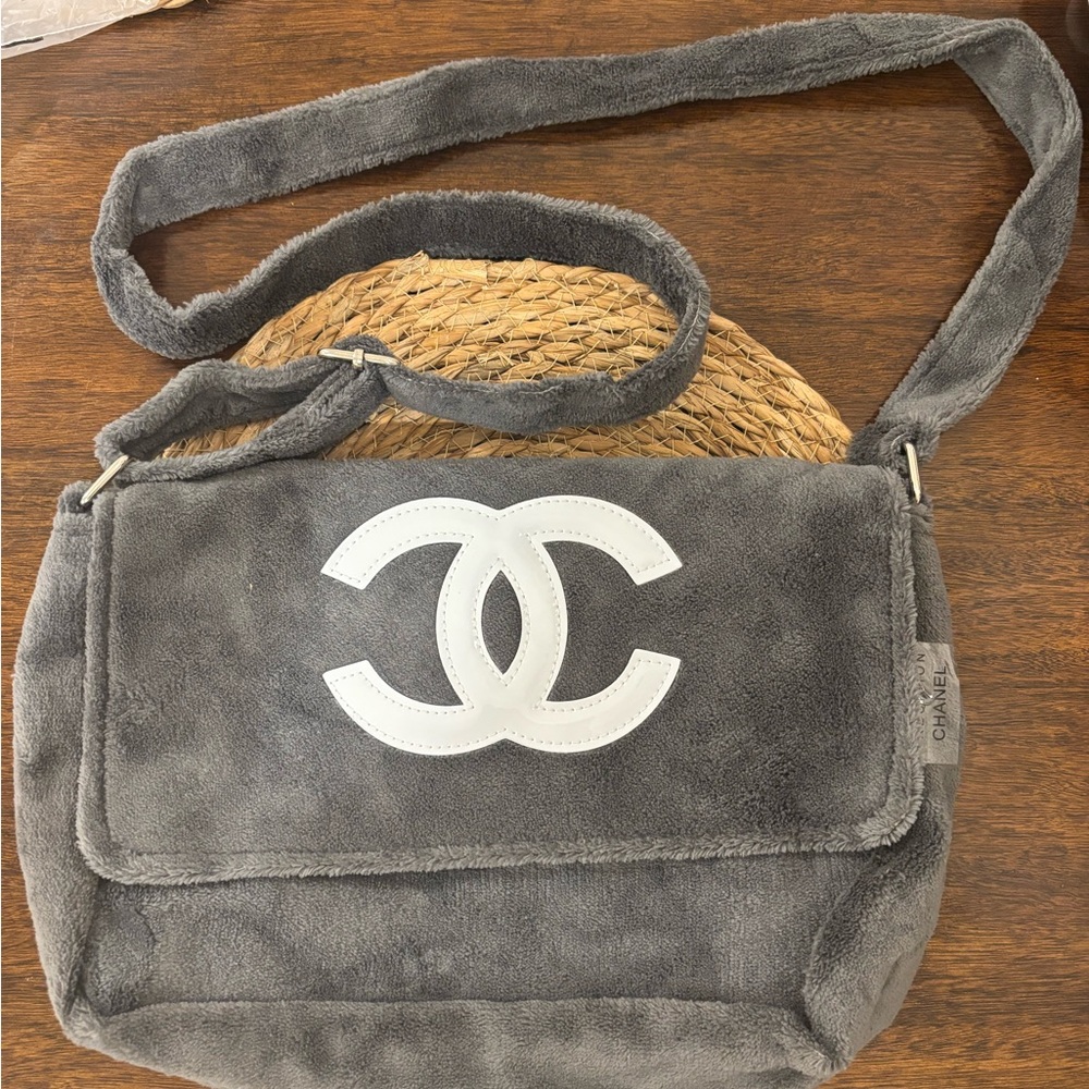 Chanel Precision Novelty Terry Cloth Messenger Shoulder/crossbody Handbag